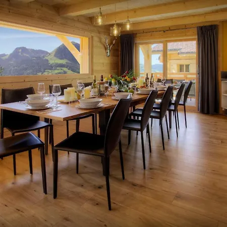 Marinaka - Ovo Network Chalet